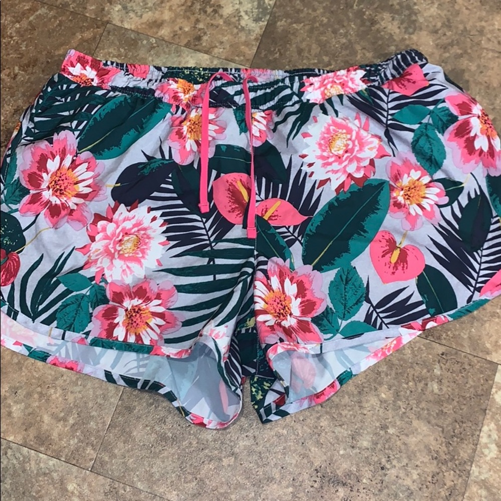Old navy active shorts
